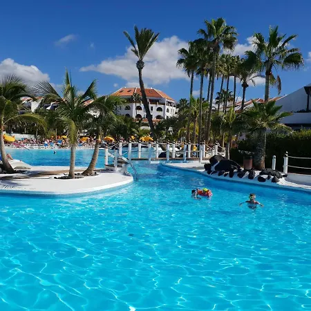 Apartmán No 2 Close To Sea And Beach With Heated Pool, Wifi, Balcony With Seaview
